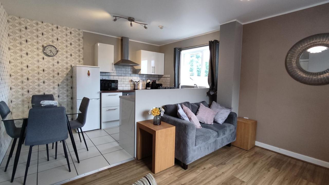 Apartamento Modern 1-Bed Flat In Wigan Exterior foto